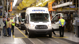 Illustration for article titled Inspector Says GM Execs Received "Excessive" Pay While In TARP